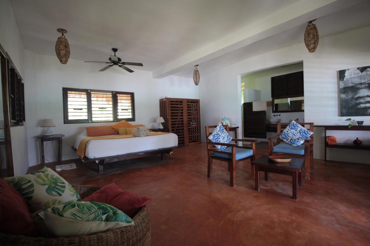 Sol Caribe Hotel Punta Allen Buitenkant foto